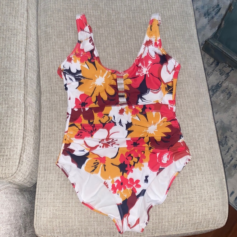 NWOT Anne Cole Size 12 swimsuit